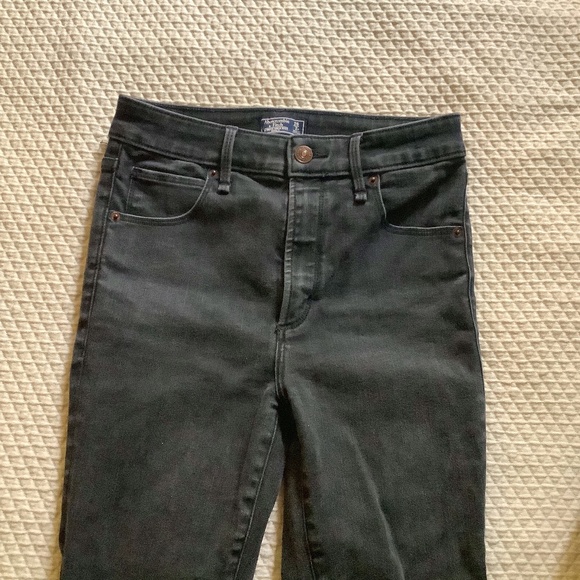 Abercrombie & Fitch Denim - Size 26 Dark Gray Abercrombie & Fitch Jeans